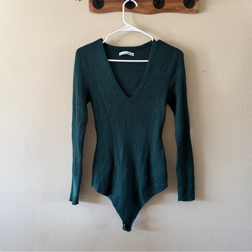 Abercrombie & Fitch Forest Green Ribbed Long Sleeve V Neck Bodysuit Size L